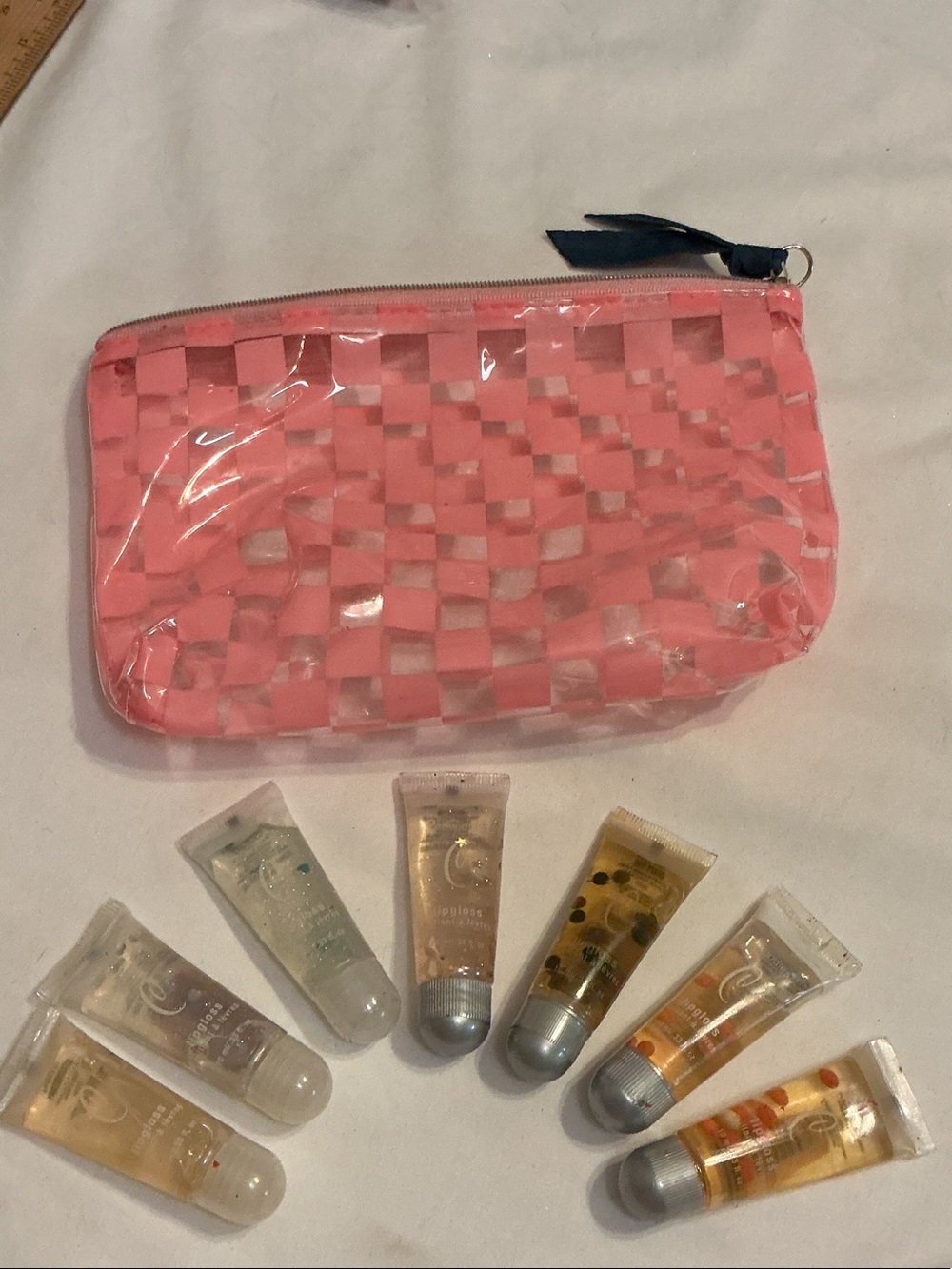 Caboodles Pink Woven Cosmetic Pouch w Assorted Lip Gloss Tubes discontinued